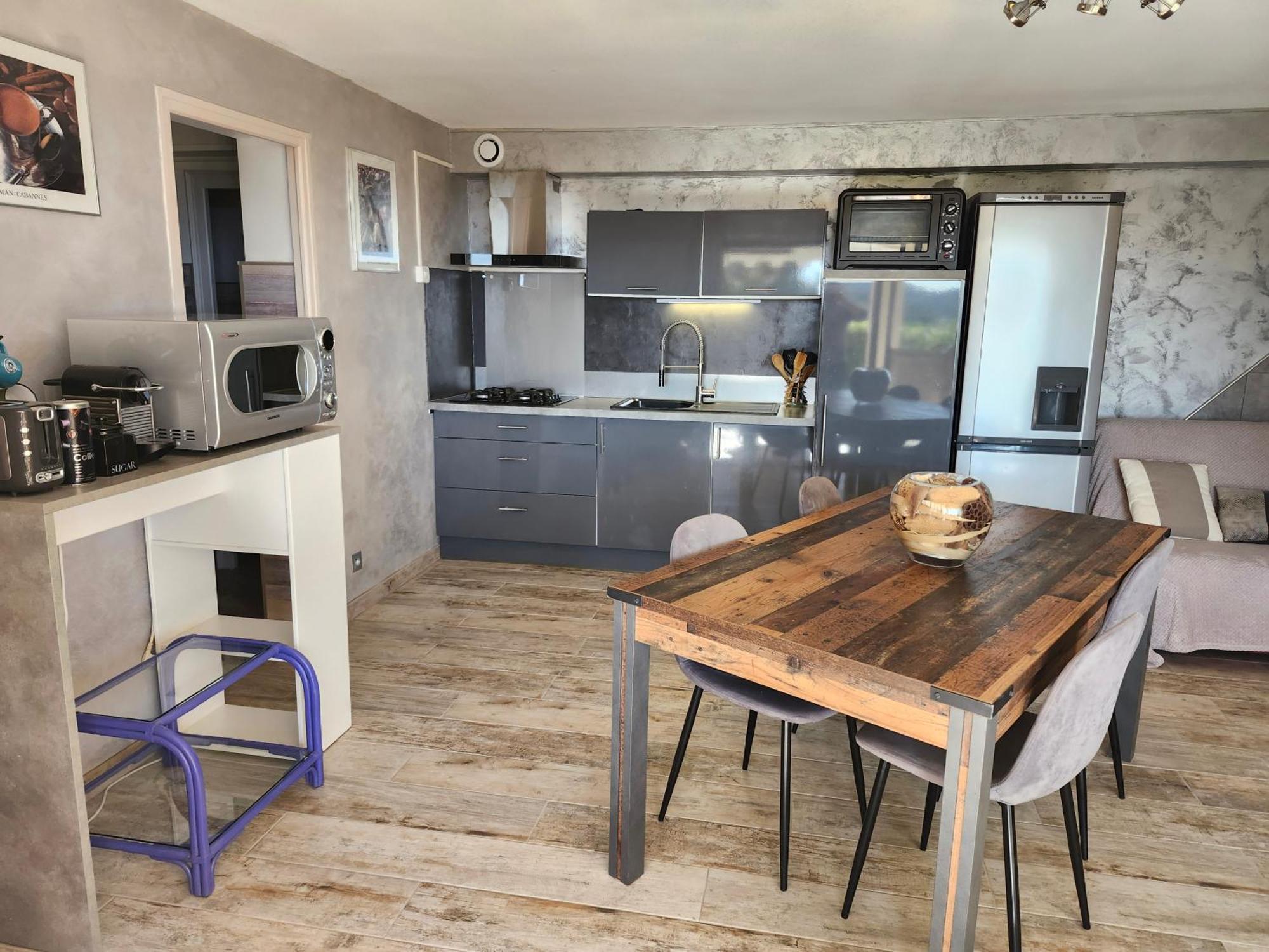 Appartement Rez De Jardin Dans Villa Vue Mer كافالير سور مير المظهر الخارجي الصورة