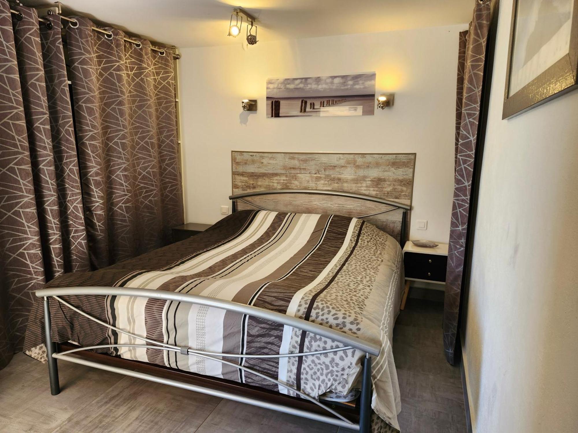 Appartement Rez De Jardin Dans Villa Vue Mer كافالير سور مير المظهر الخارجي الصورة